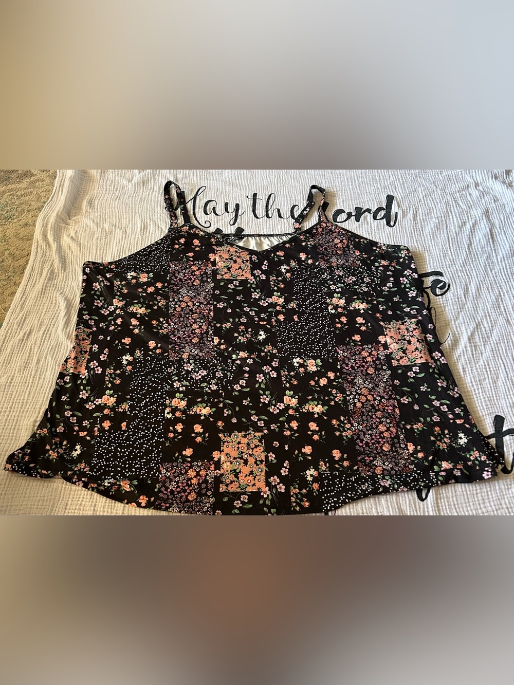 NEW Bloomchic Floral Patchwork Cami Tank Top - Black with Pink Floral Size 22-24